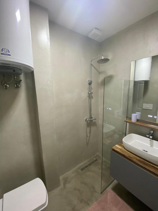 Studio Apartments Villa 24 Tirana Exterior photo